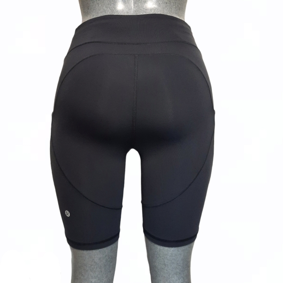 Lululemon track & train black short size "4" - Picture 5 of 14